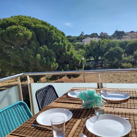 Encantador Apartamento Familiar 4 Px Con Terraza, Parking Y Wi-Fi En Llanca Exterior photo