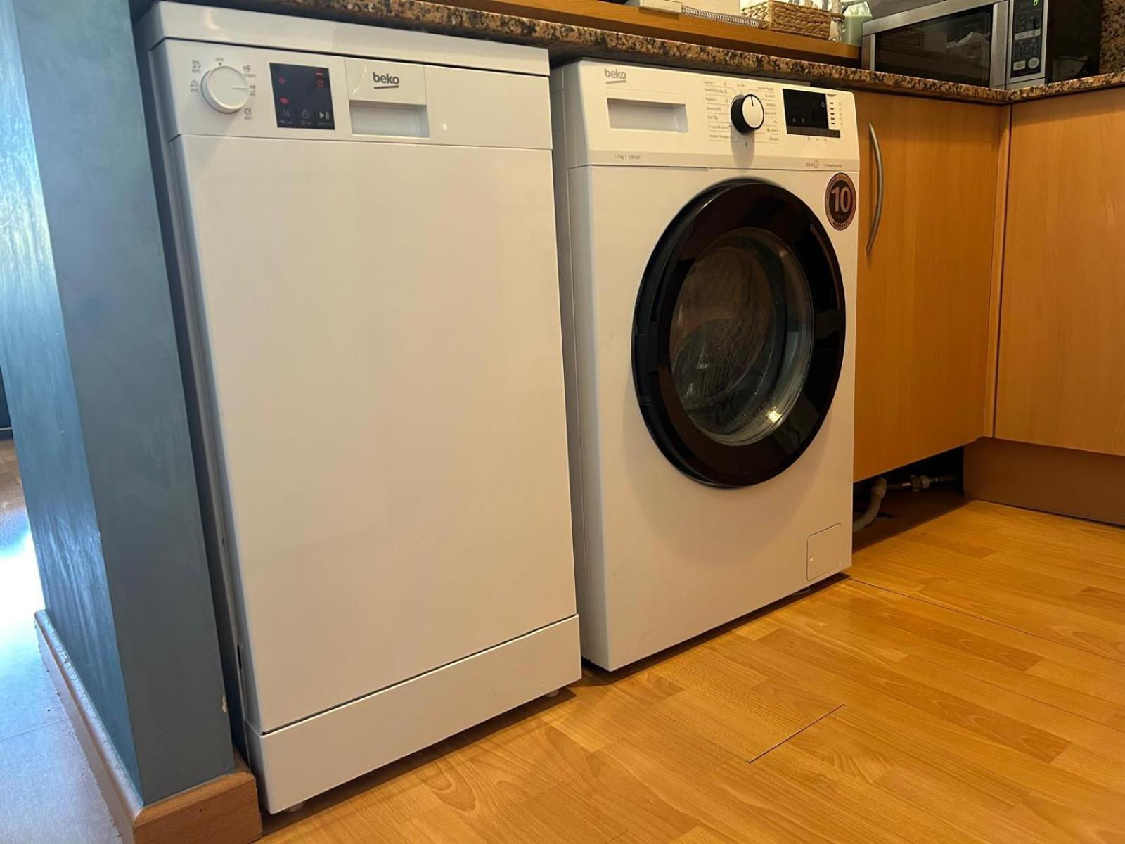 Encantador Familiar 4 Px Con Terraza, Parking Y Wi-fi En